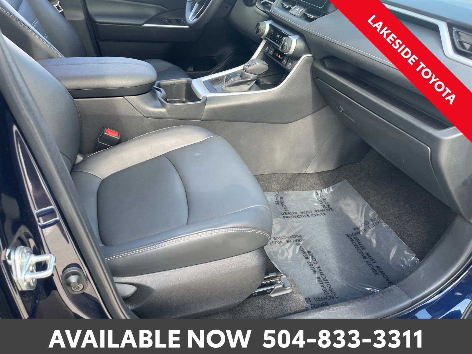 Used 2023 Toyota RAV4 XLE Premium image 17