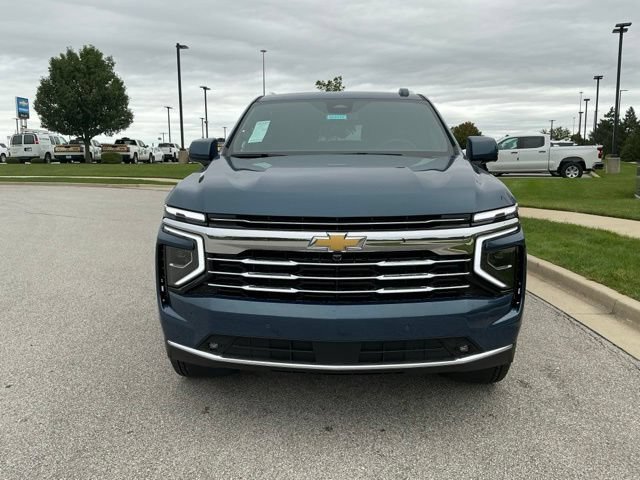 New 2026 Chevrolet Suburban LT w/ Comfort Package AWD/4WD image 9