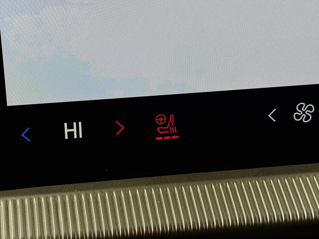 Used 2025 Ford Explorer Platinum w/ LUX Leather Package image 42