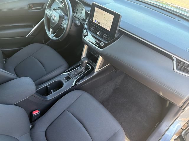 Used 2024 Toyota Corolla Cross LE FWD image 16