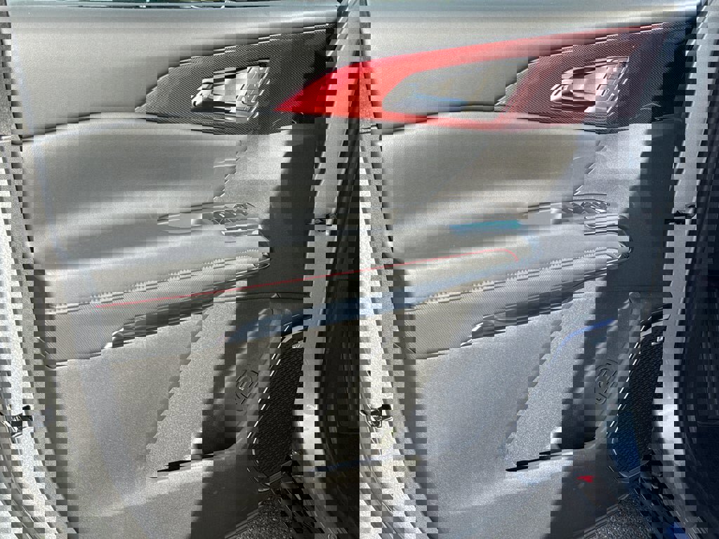 New 2026 Chevrolet Traverse RS image 9