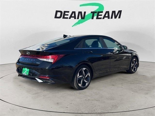 Used 2021 Hyundai Elantra Limited image 10