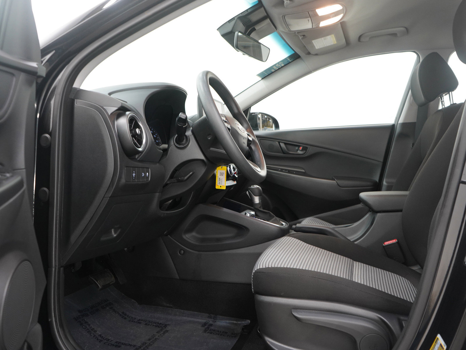 Used 2023 Hyundai Kona SE image 22