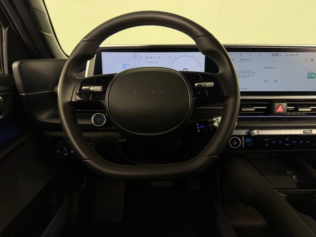 Used 2025 Hyundai Ioniq 6 SEL image 13