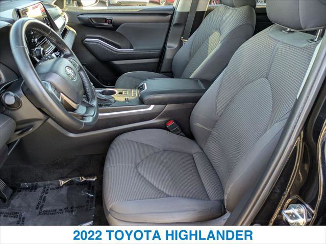 Used 2022 Toyota Highlander LE image 20