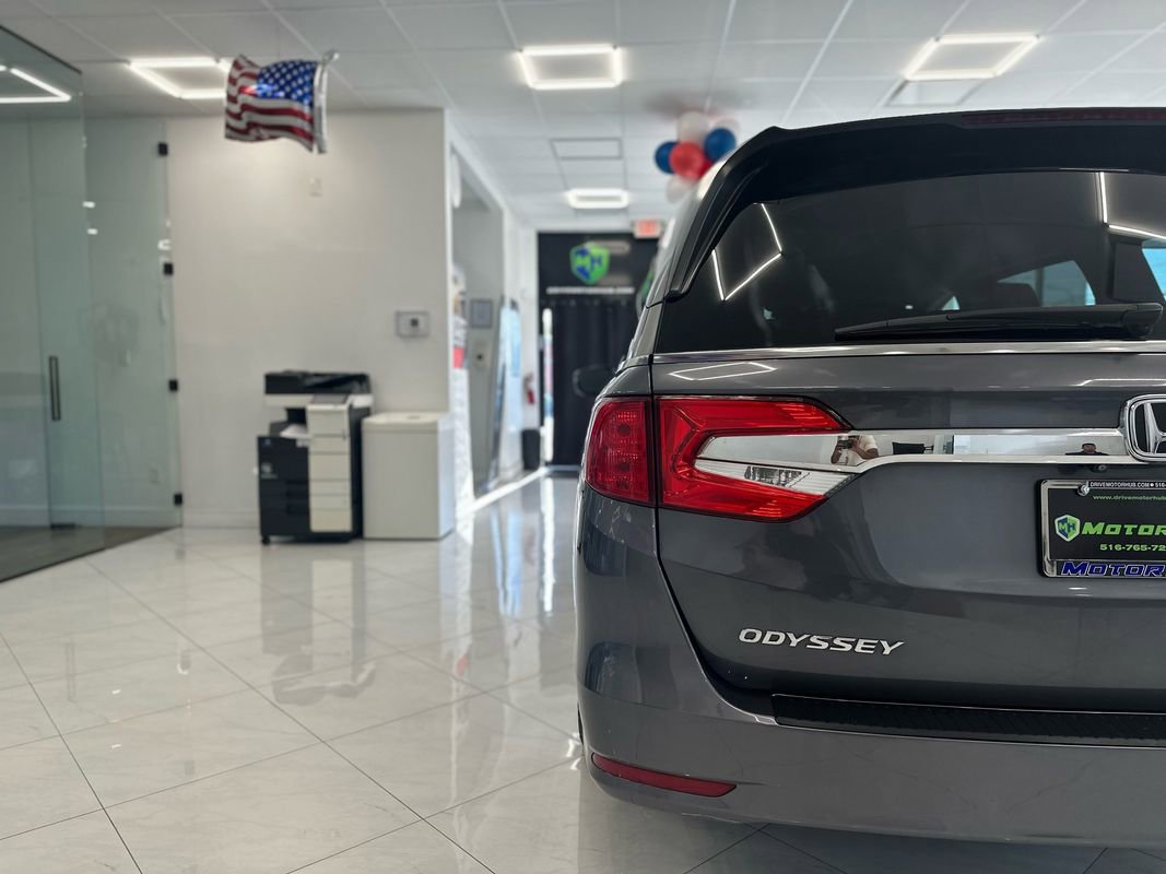 Used 2018 Honda Odyssey EX image 13