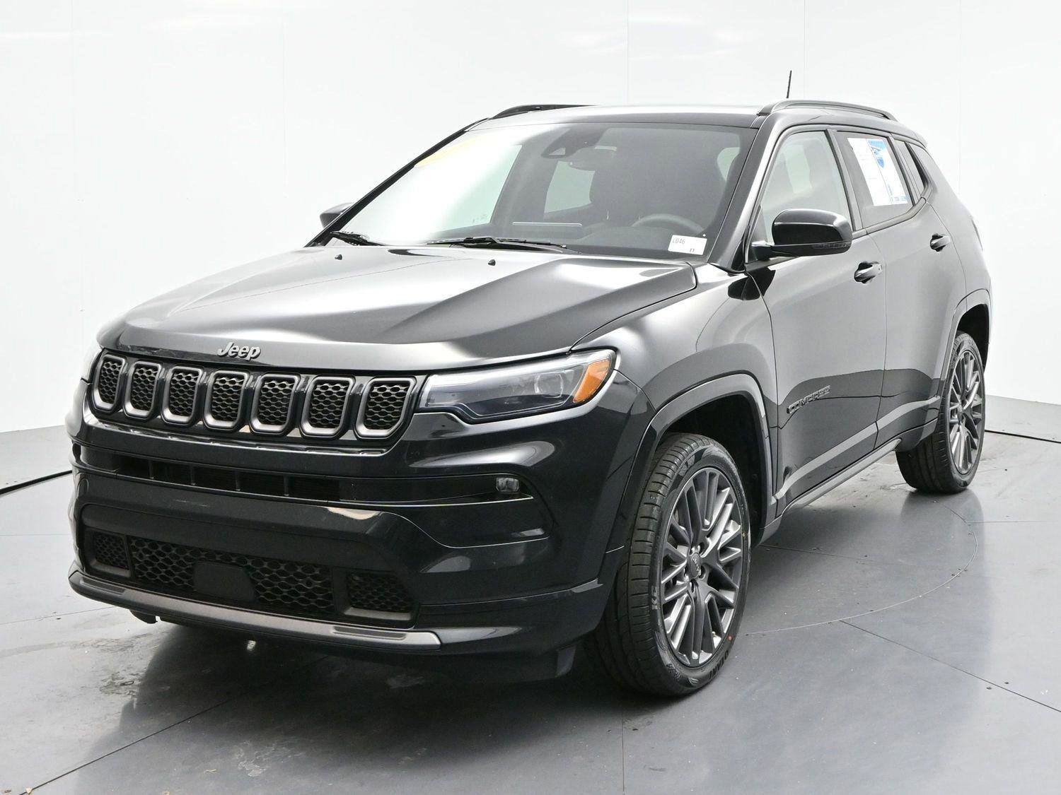 Used 2023 Jeep Compass High Altitude image 3