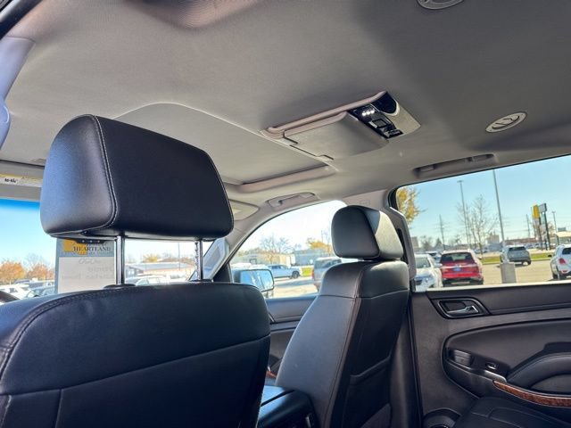Used 2020 Chevrolet Suburban Premier AWD/4WD image 31