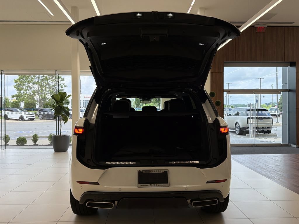 New 2026 Land Rover Range Rover Sport Dynamic SE AWD/4WD image 12