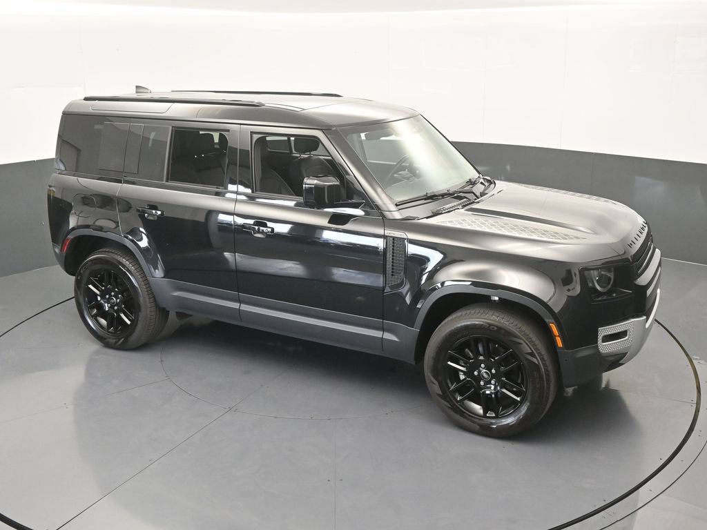Used 2025 Land Rover Defender 110 S AWD/4WD image 59