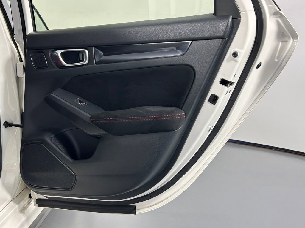 Used 2023 Honda Civic Type R image 12