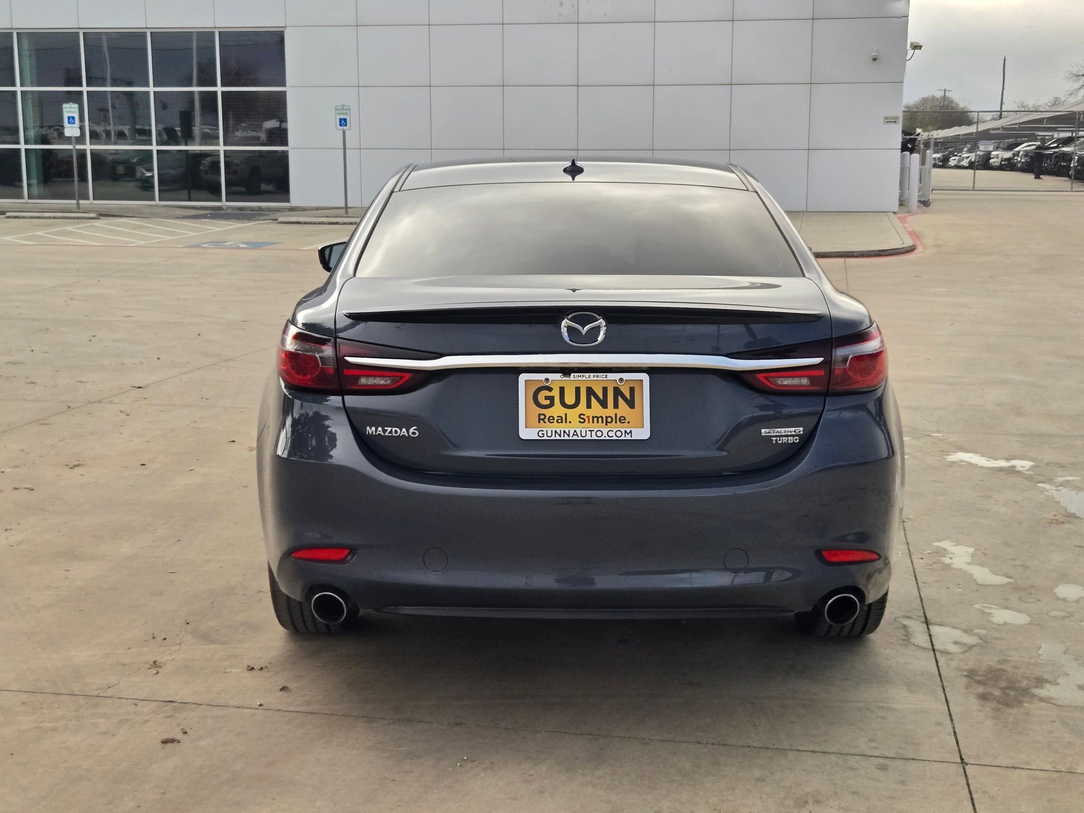 Used 2021 MAZDA MAZDA6 Carbon Edition image 4