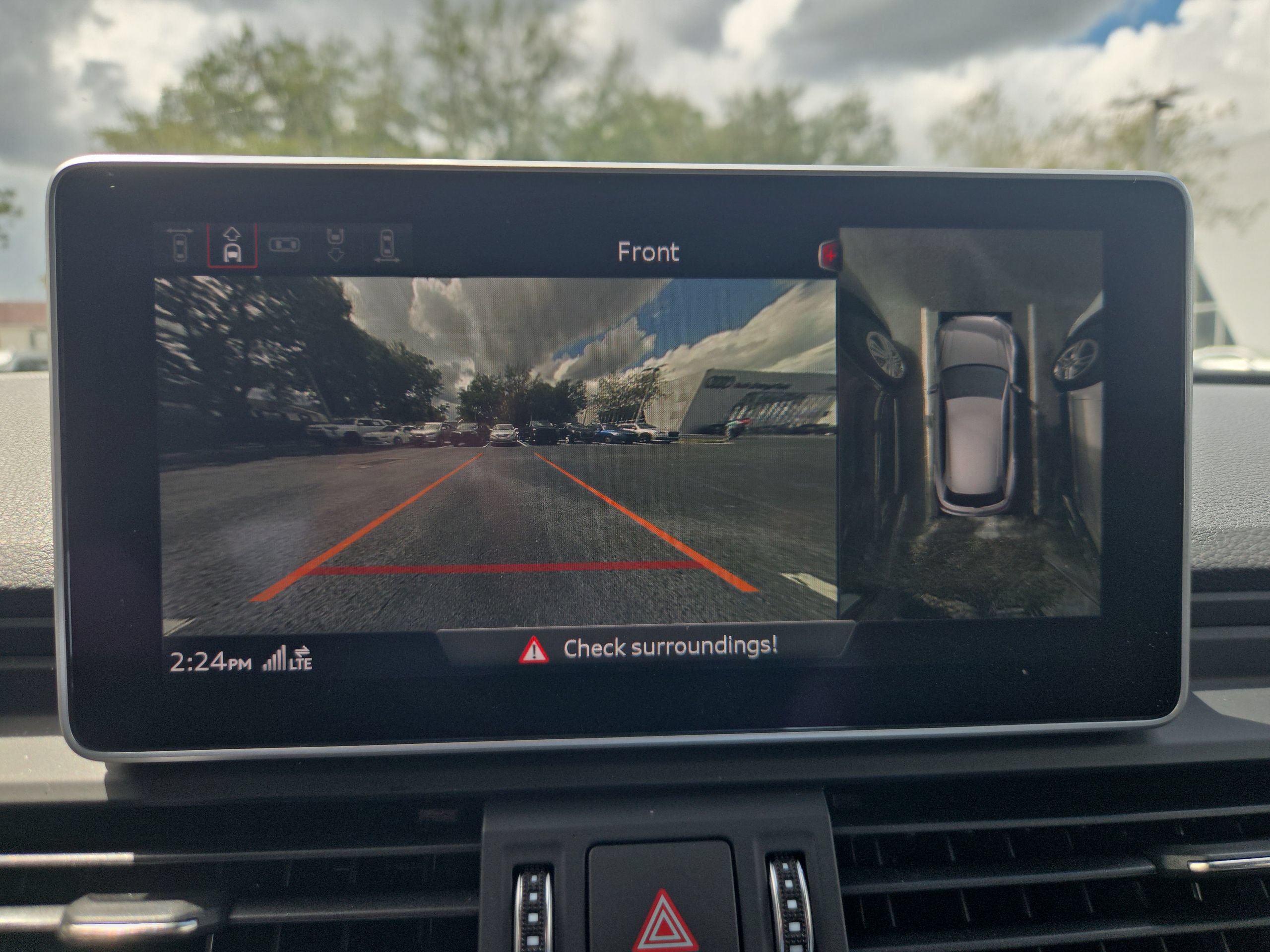 Used 2018 Audi SQ5 Prestige AWD/4WD image 9