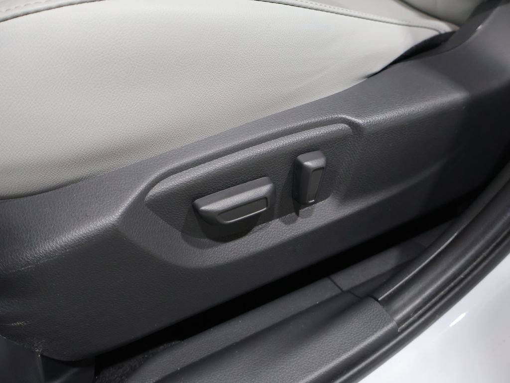 Used 2024 Mitsubishi Eclipse Cross SEL image 12