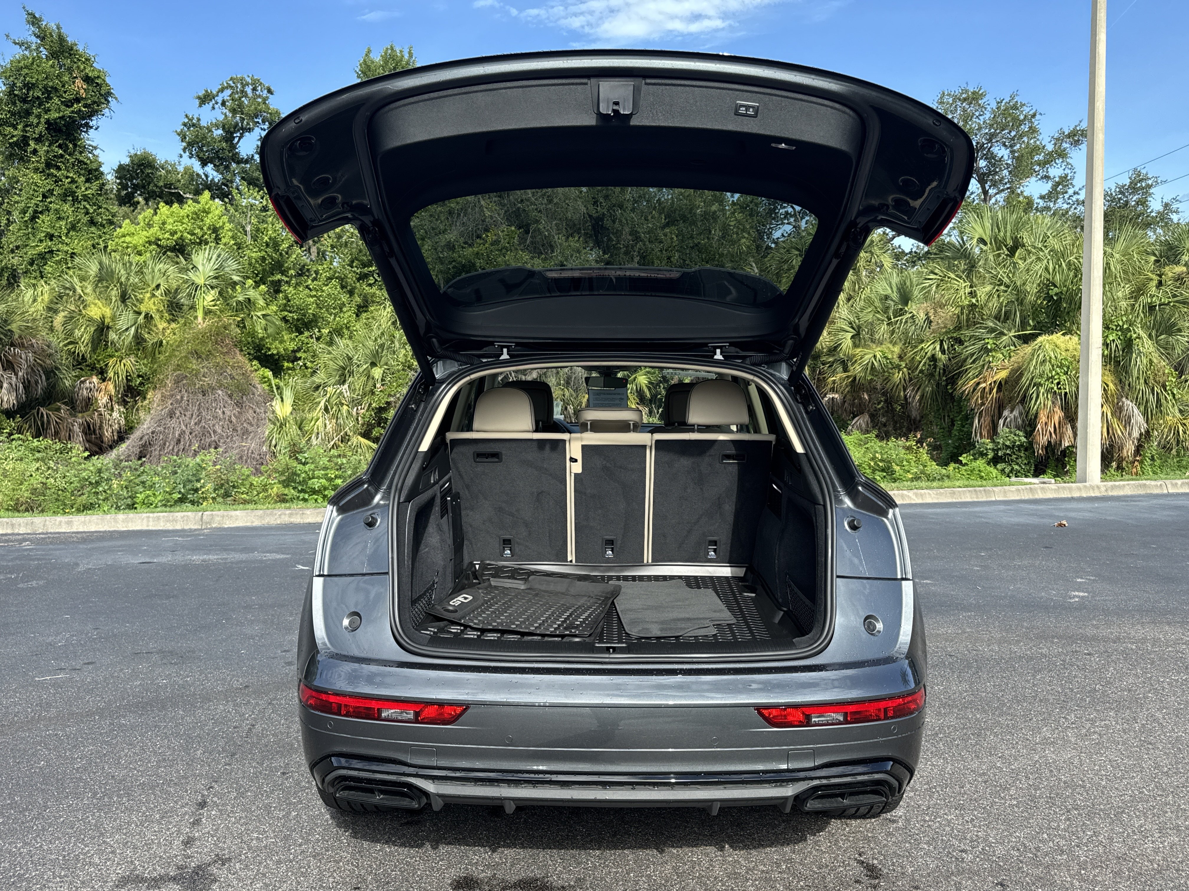 Certified 2023 Audi Q5 2.0T Prestige w/ Prestige Package AWD/4WD image 11