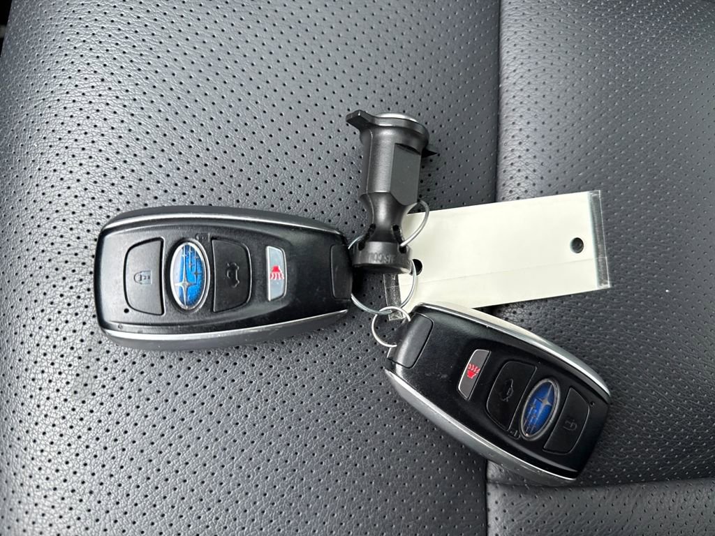 Used 2022 Subaru Outback Limited image 32