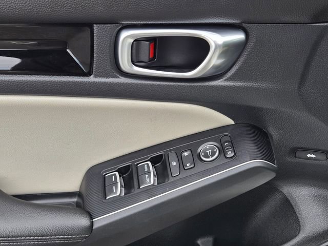 Used 2023 Honda Civic Touring image 17
