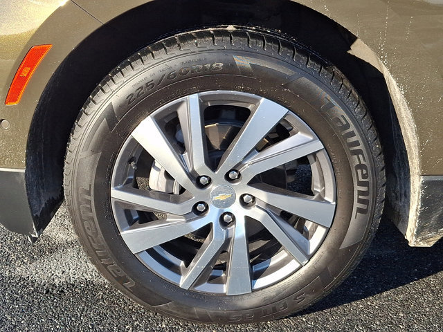 Used 2023 Chevrolet Equinox Premier image 9