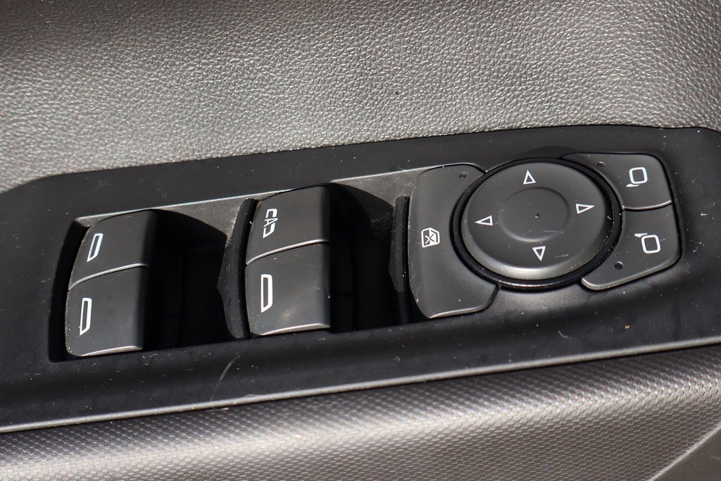 Used 2022 Chevrolet Silverado 1500 Custom image 17