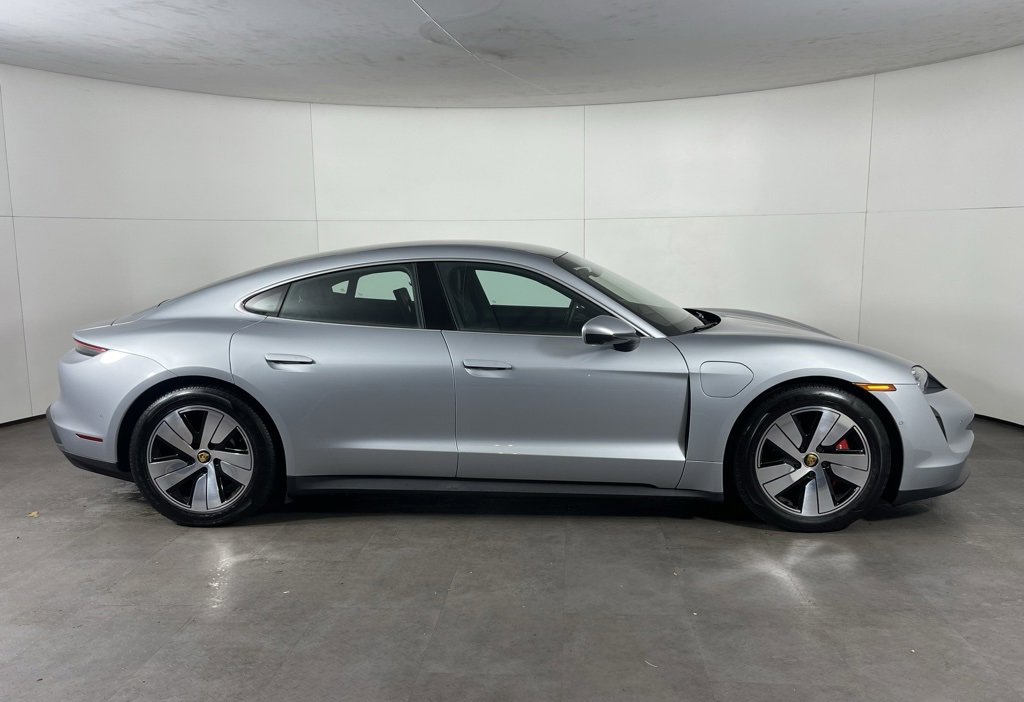Used 2024 Porsche Taycan 4S image 8