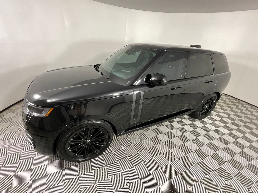 Certified 2025 Land Rover Range Rover SE AWD/4WD image 9
