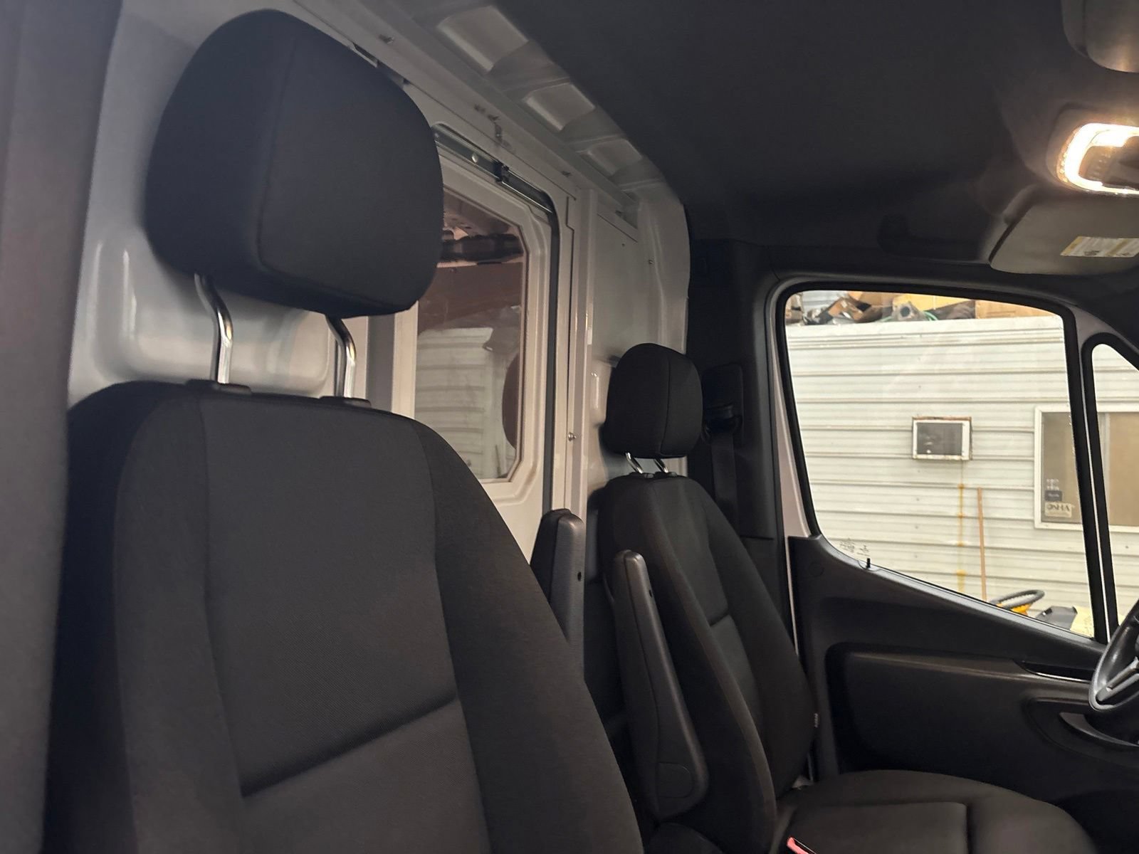Used 2019 Mercedes-Benz Sprinter 4x4 144 image 22