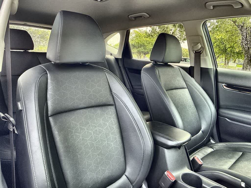 Used 2024 Kia Seltos EX FWD image 27