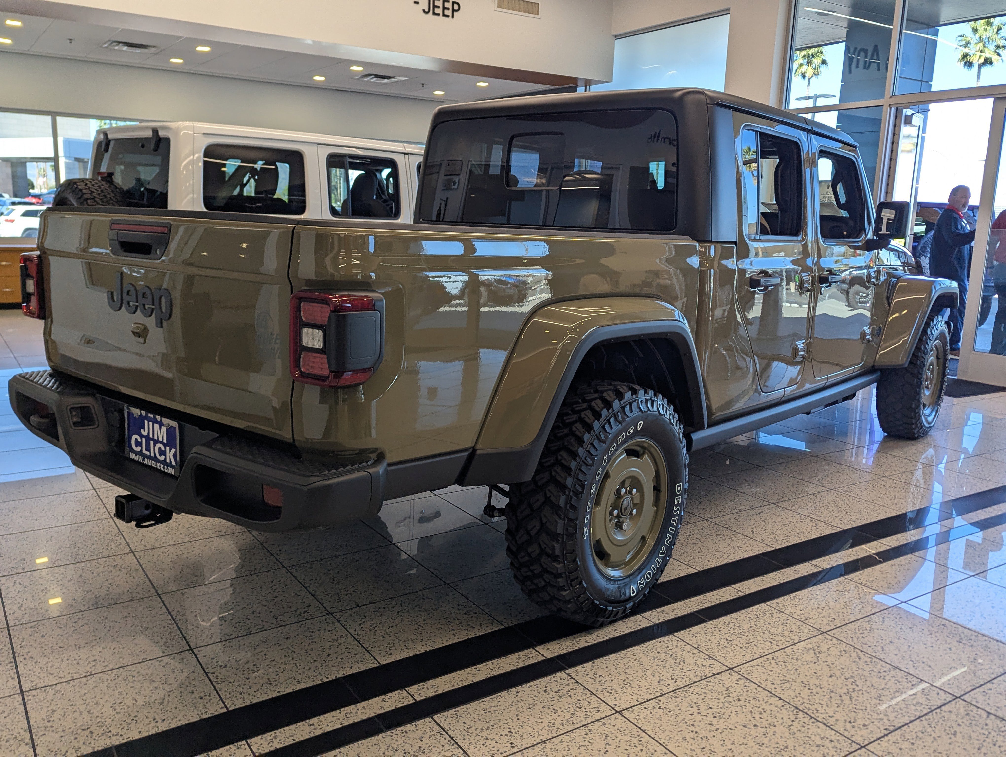 New 2026 Jeep Gladiator Sport image 2