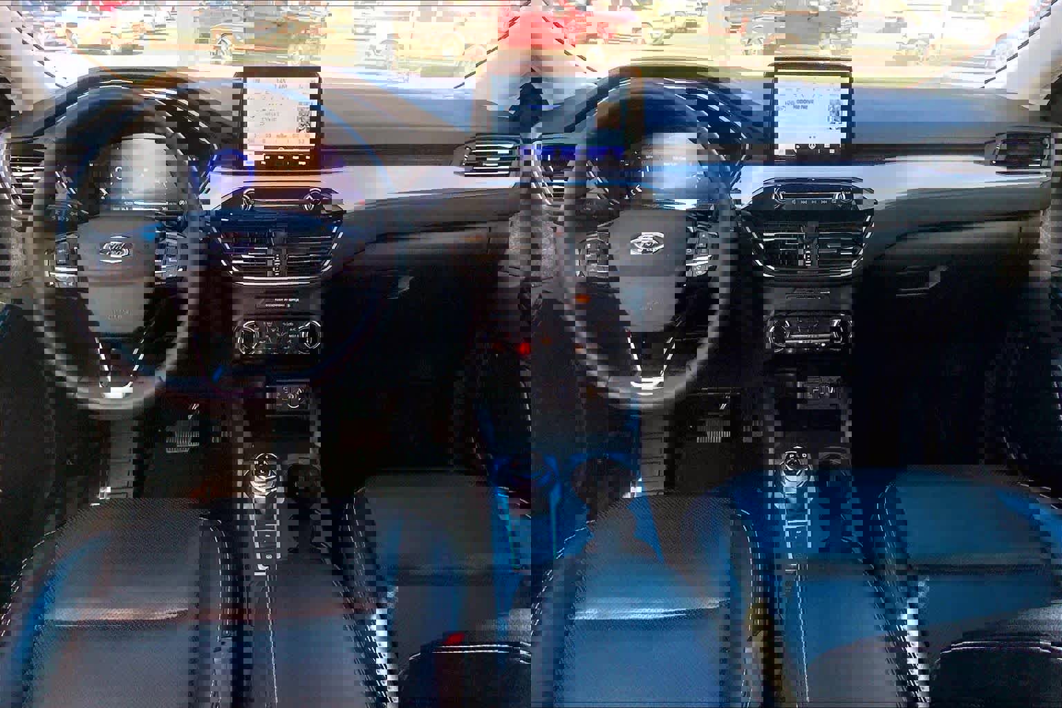 Used 2022 Ford Escape SEL w/ Technology Package image 15