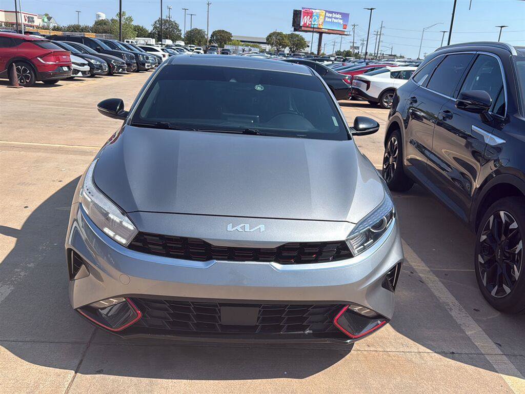 Used 2023 Kia Forte GT-Line w/ GT-Line Premium Package FWD image 8