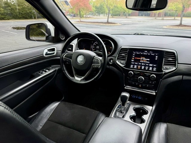 Used 2022 Jeep Grand Cherokee Laredo X image 17