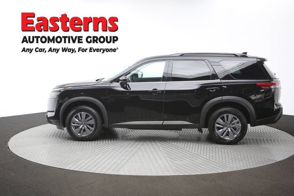 Used 2025 Nissan Pathfinder SV FWD image 62