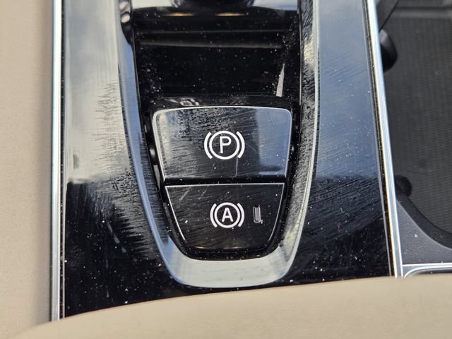 Used 2026 Volvo XC90 B5 Plus w/ Protection Package Premier AWD/4WD image 34