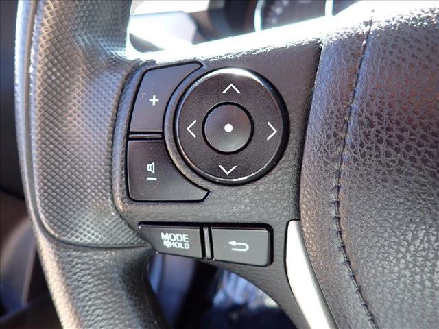 Used 2016 Toyota Corolla LE FWD image 14