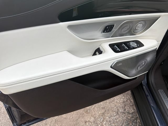 Certified 2024 Lincoln Nautilus Black Label AWD/4WD image 13