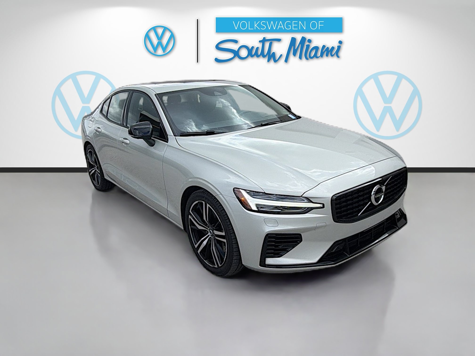 Used 2022 Volvo S60 T8 R-Design Expression w/ Advanced Package