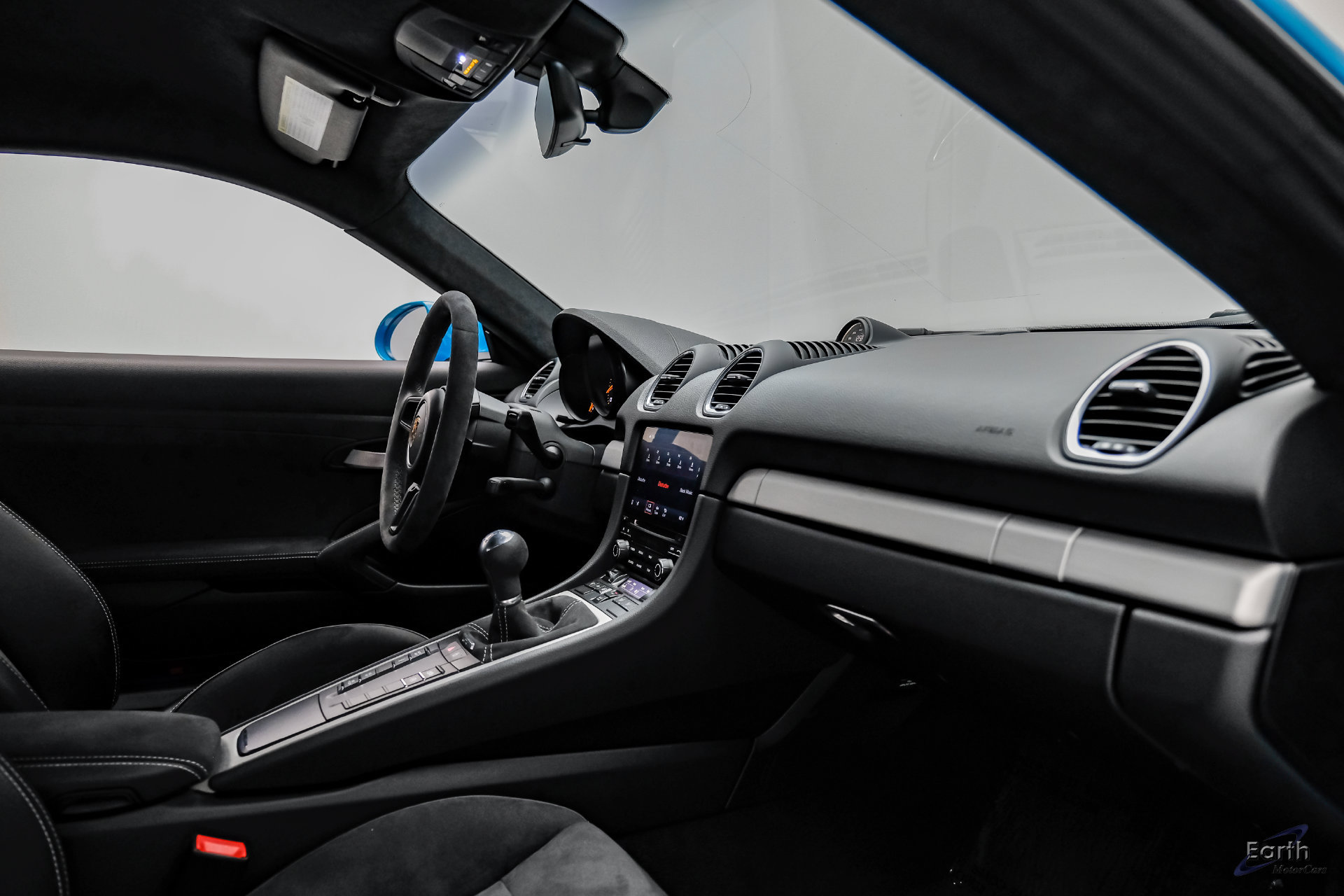 Used 2020 Porsche 718 Cayman GT4 RWD image 51