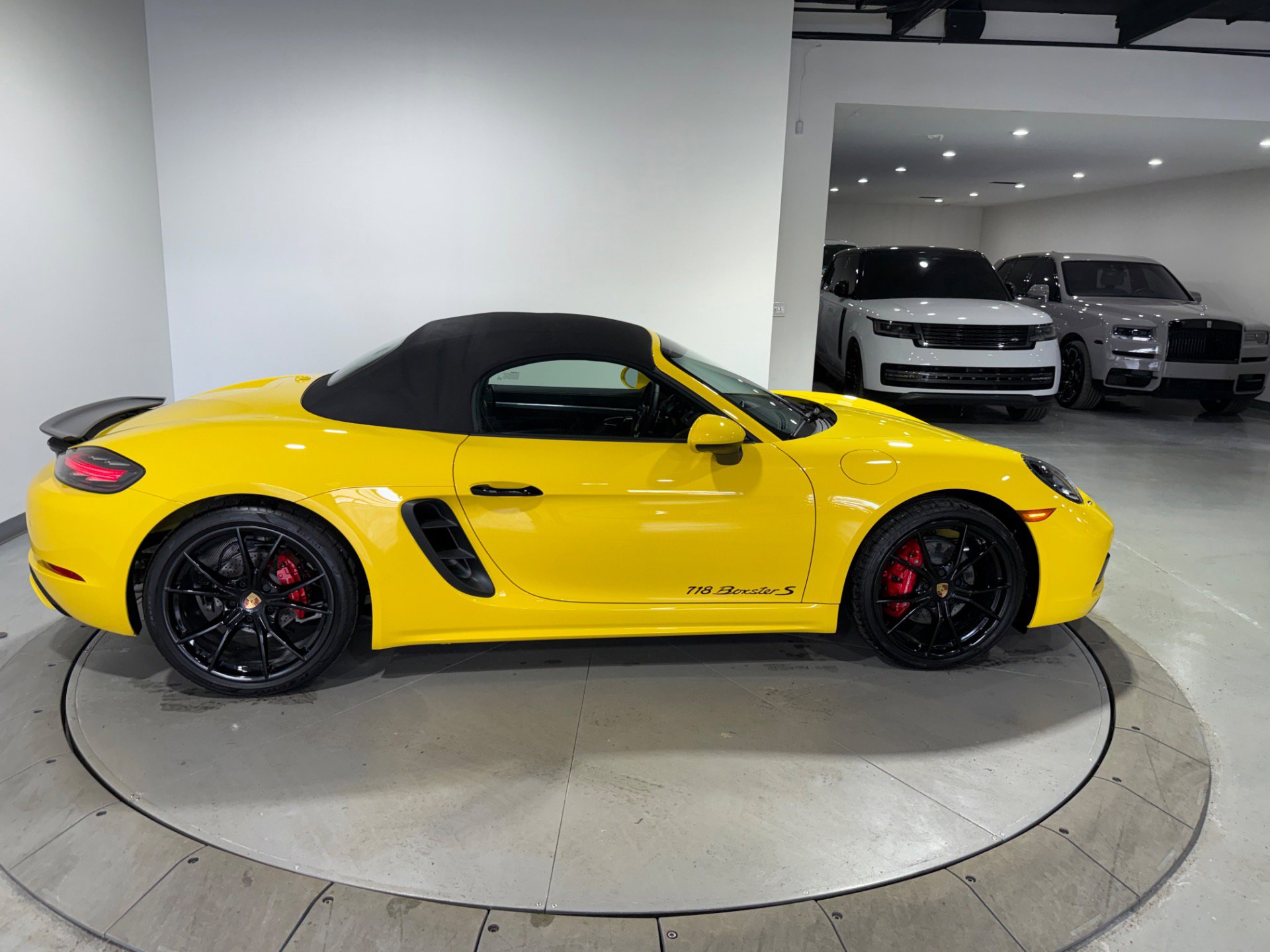 Used 2025 Porsche 718 Boxster S image 18