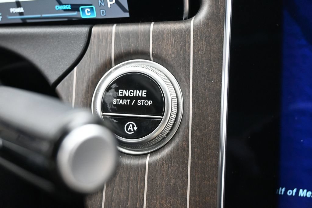 Used 2025 Mercedes-Benz E 350 Sedan w/ Winter Package image 32