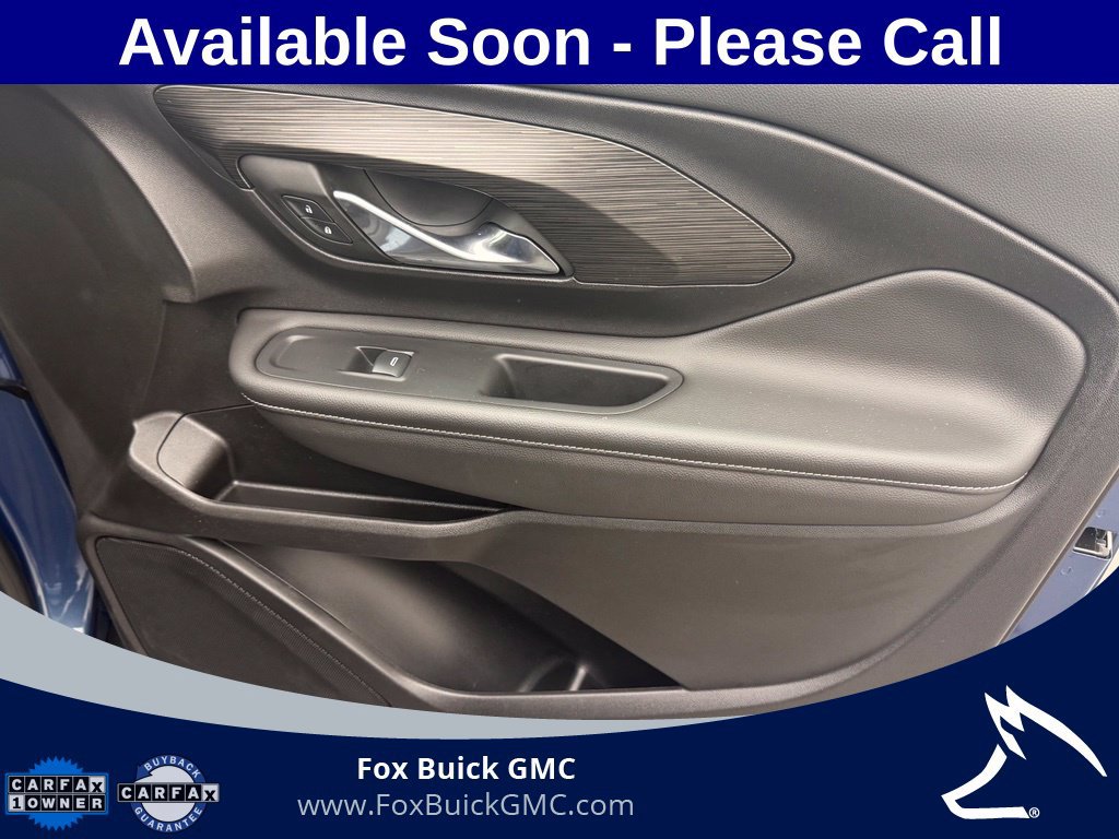 Used 2024 GMC Terrain SLT w/ LPO, Floor Liner Package AWD/4WD image 28