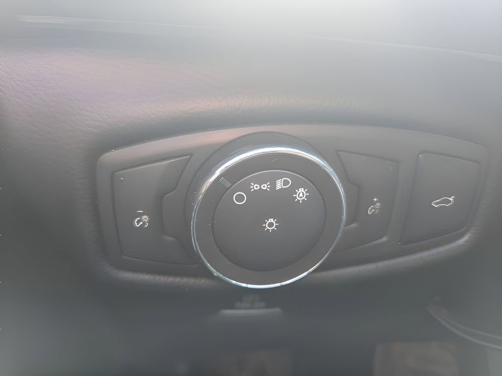 Used 2019 Lincoln MKZ Premiere image 21