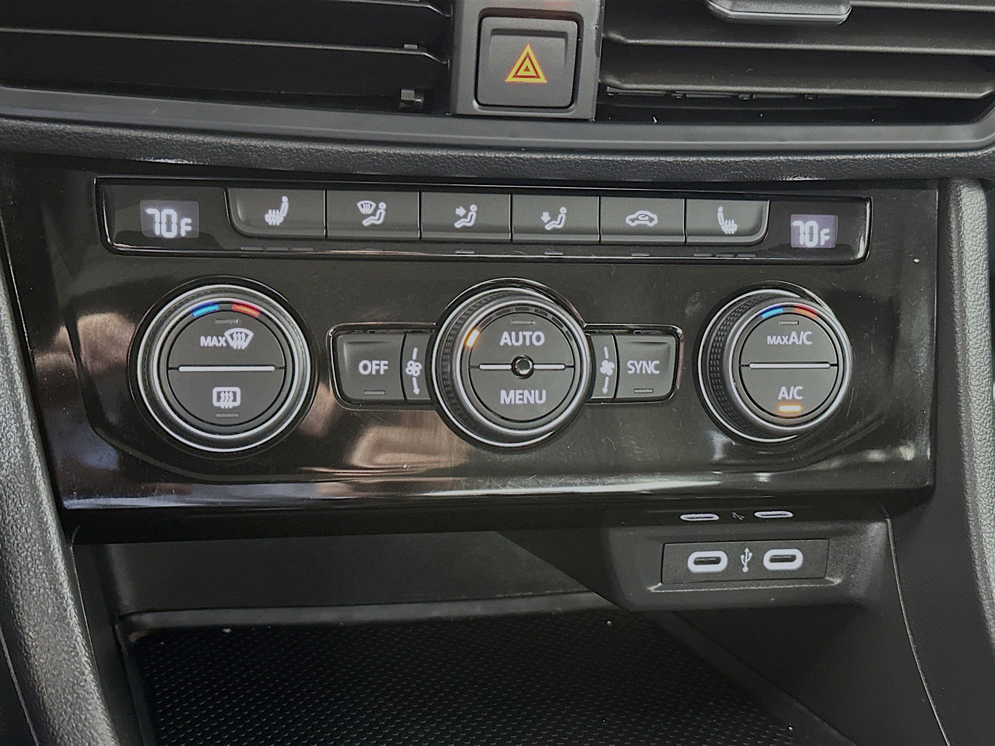 Used 2024 Volkswagen Jetta SE image 15