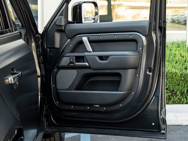 Used 2024 Land Rover Defender 110 Carpathian Edition AWD/4WD image 28