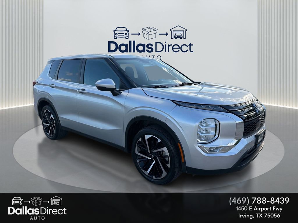 Used 2022 Mitsubishi Outlander ES image 2