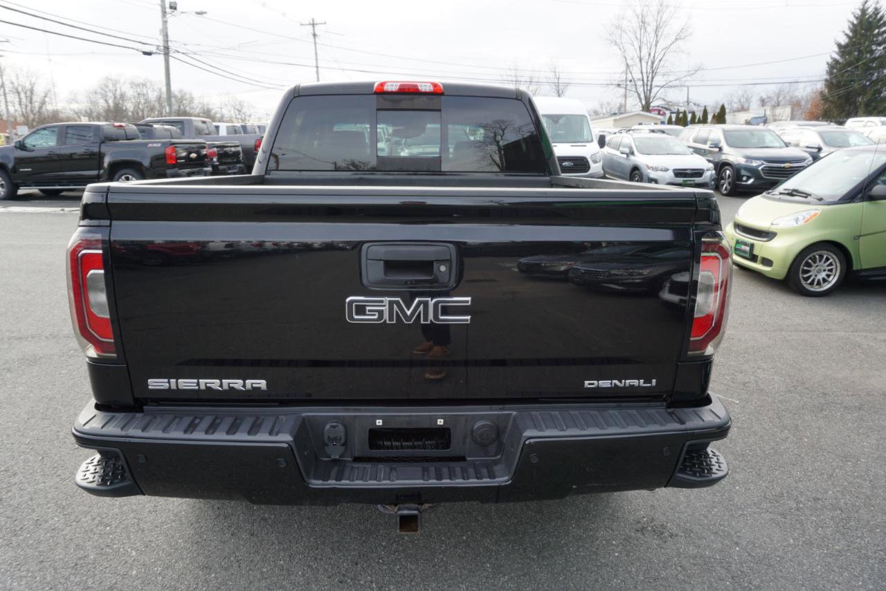 Used 2018 GMC Sierra 1500 Denali w/ Denali Ultimate Package image 4