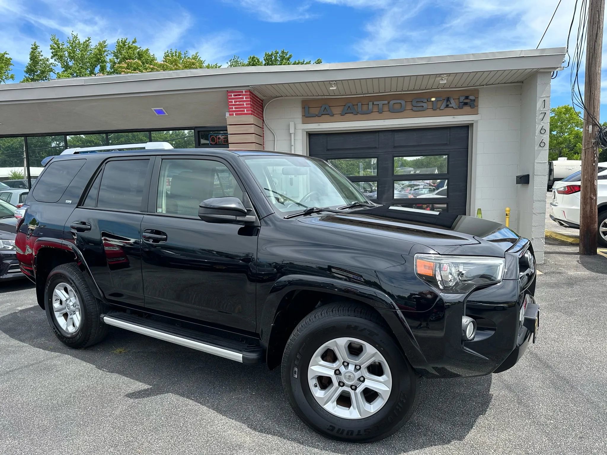 Used 2016 Toyota 4Runner SR5 image 1