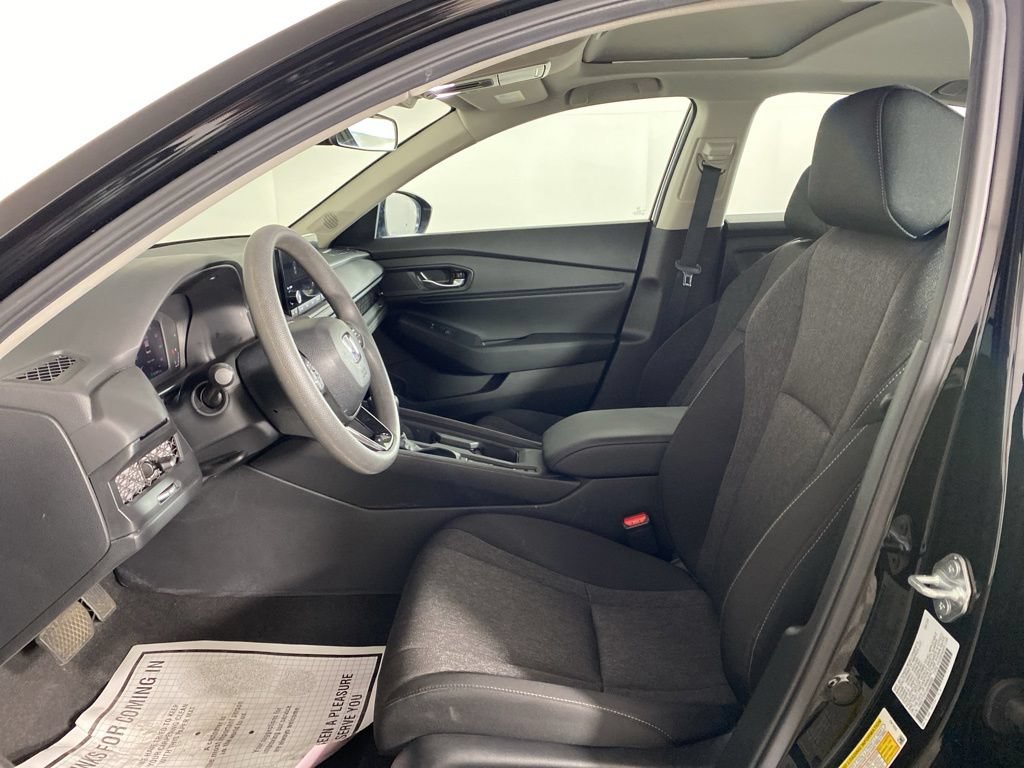Used 2025 Honda Accord SE image 16