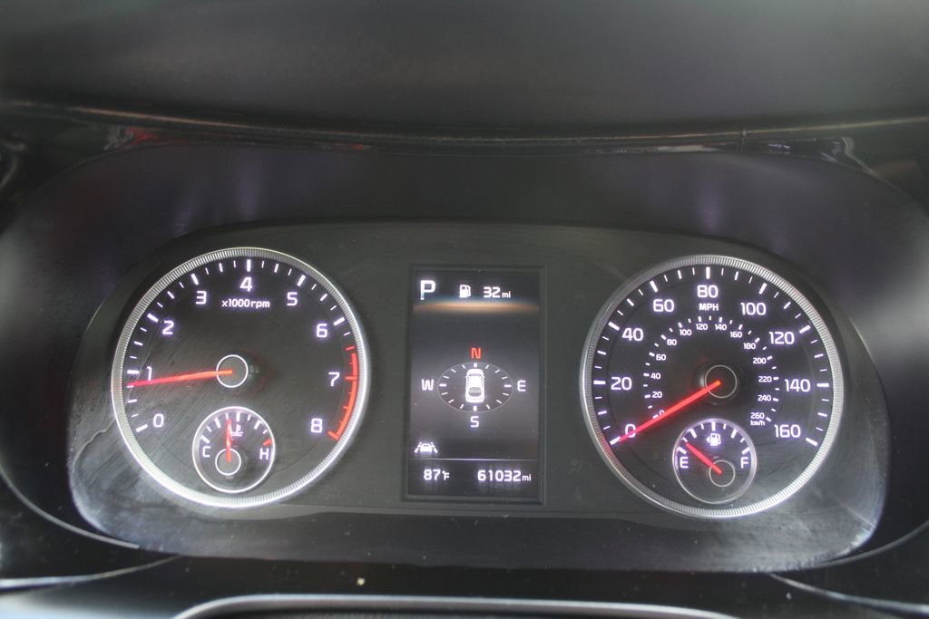 Used 2023 Kia K5 GT FWD image 30