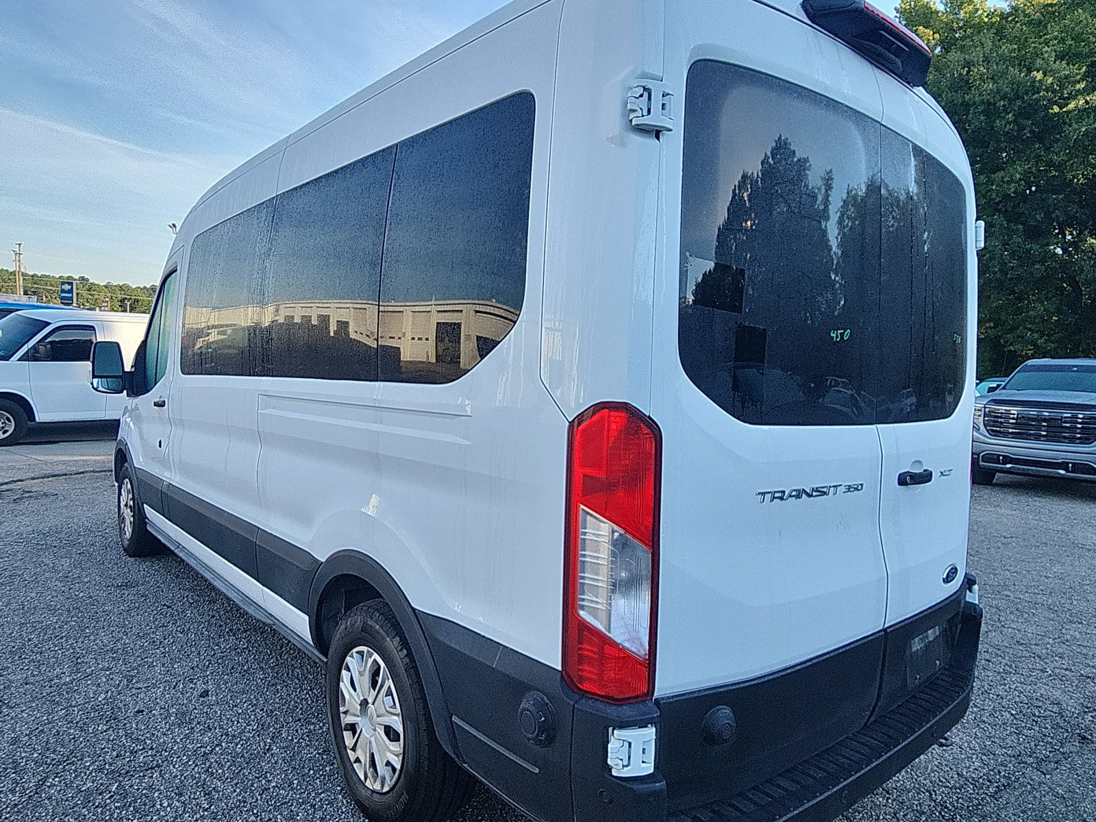 Used 2024 Ford Transit 350 XLT RWD image 3