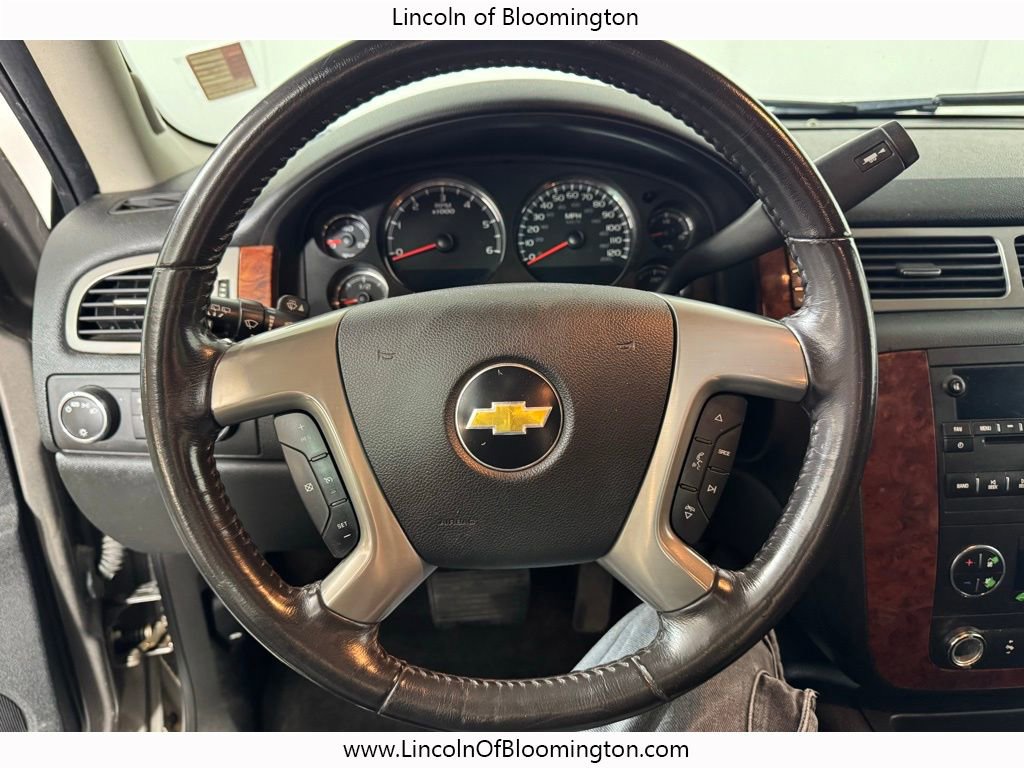 Used 2011 Chevrolet Suburban LT w/ Luxury Package image 25